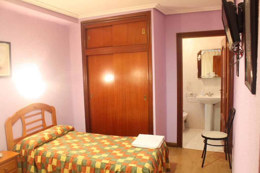 Hostal Temino Бургос Номер фото