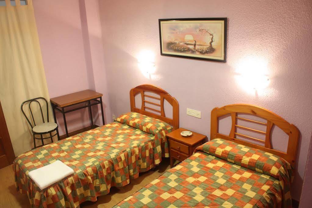 Hostal Temino Бургос Екстер'єр фото